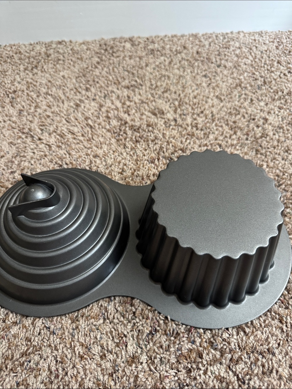 Wilton Metallic Gray Decorative Bake Mold Set